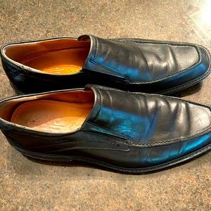 ECCO SIZE 12 BLACK LEATHER DRESS SHOES- WORN ONLY TWICE AND IN GREAT CONDITION